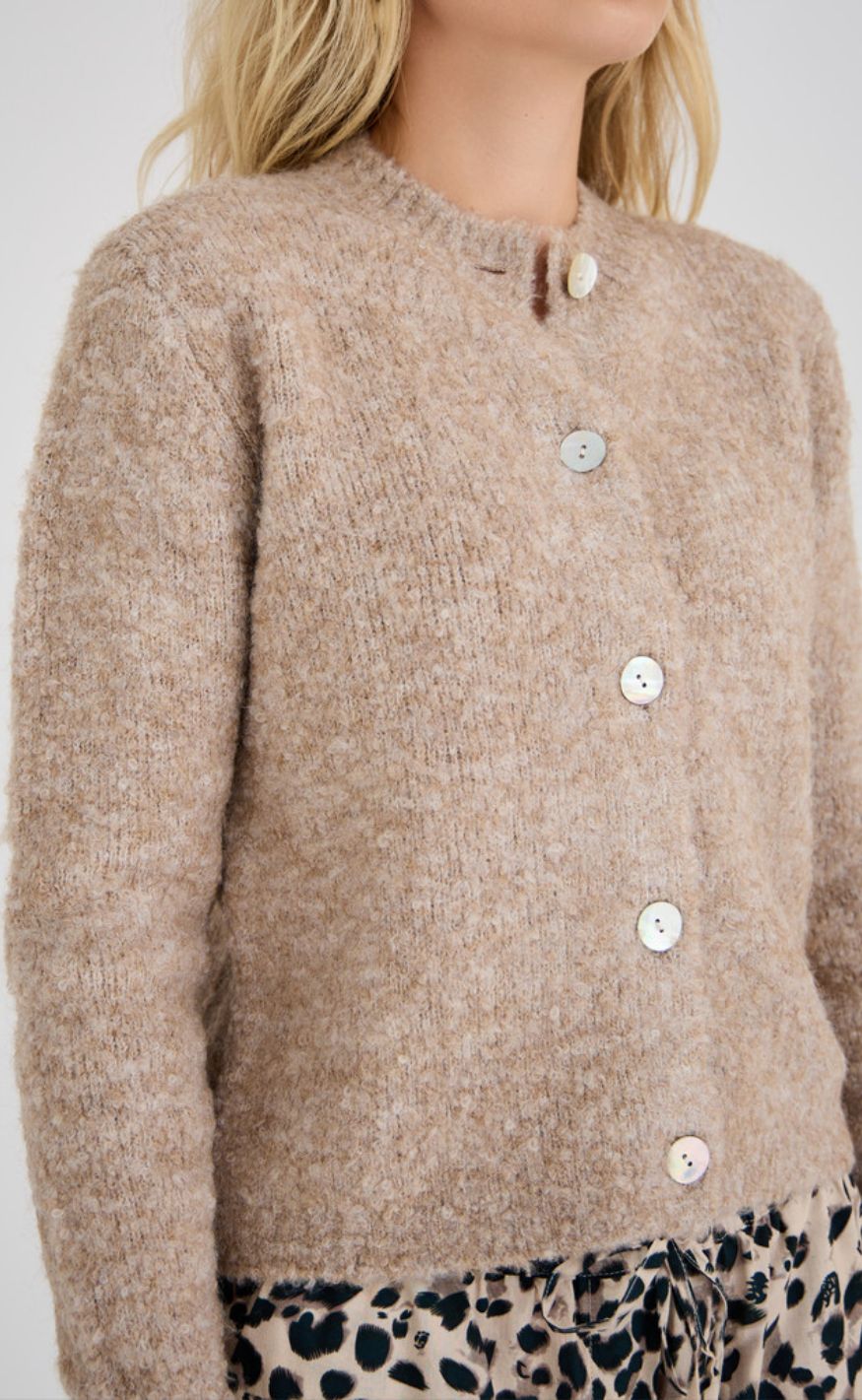 A-View Cardigan - Audrey - Light Brown