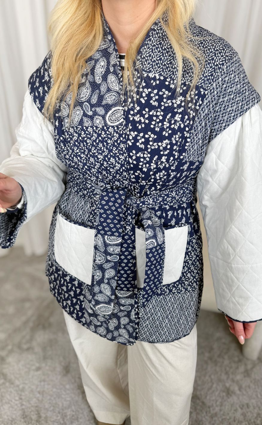 A-View Jakke - Katie patch - 687 Navy/white