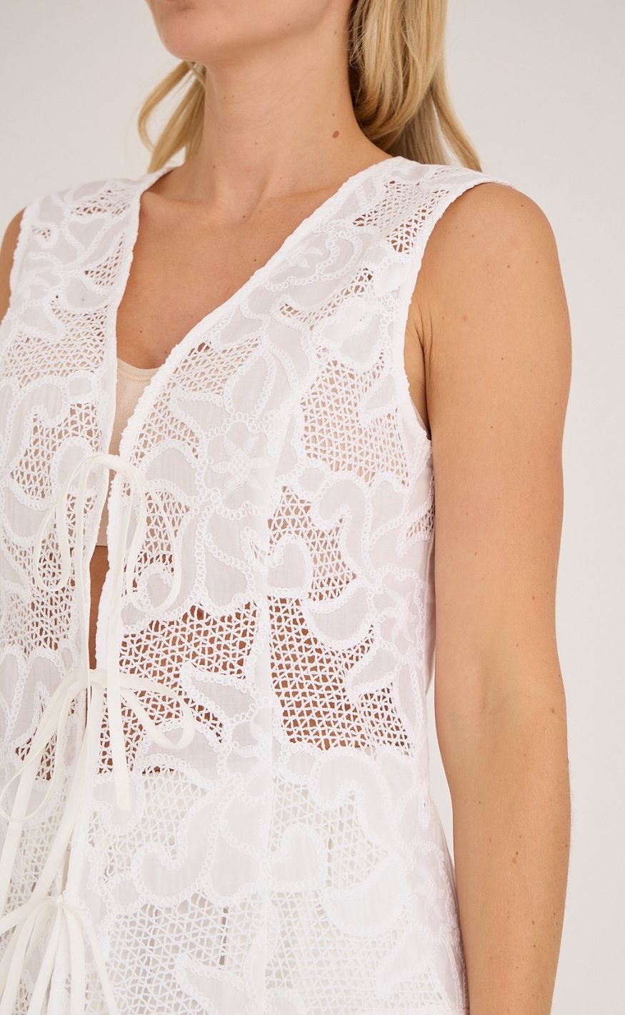 A-View Vest - Alucy - White