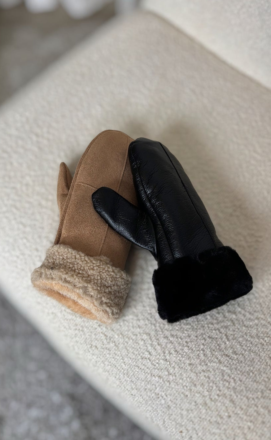 Black Colour Vanter - Tian - Black