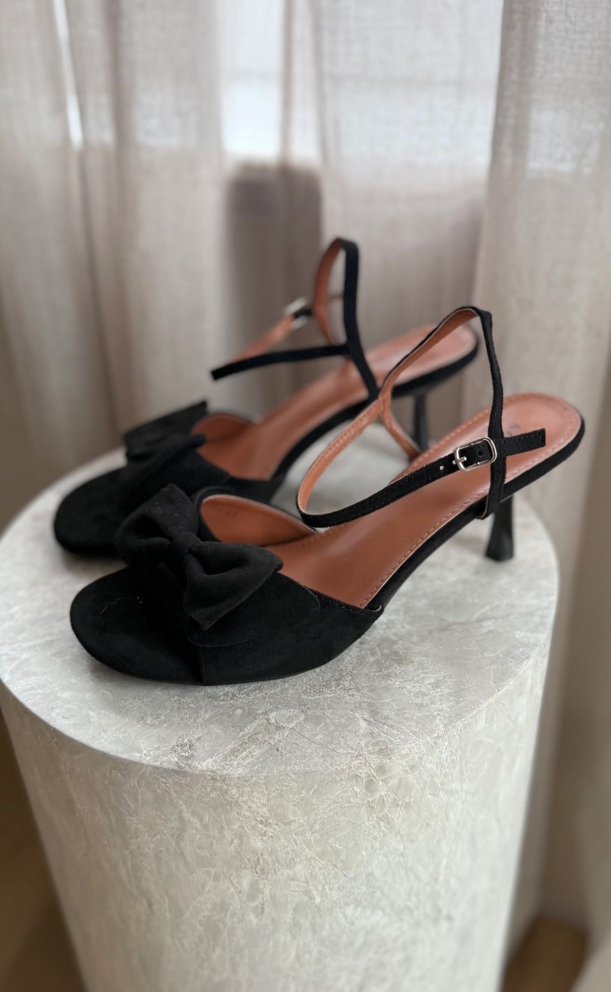 Chosen Stiletter - Line Bow - Black