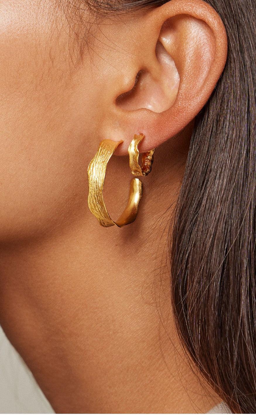 ENAMEL Copenhagen Øreringe - Hoops - Ane Large - Gold Colour