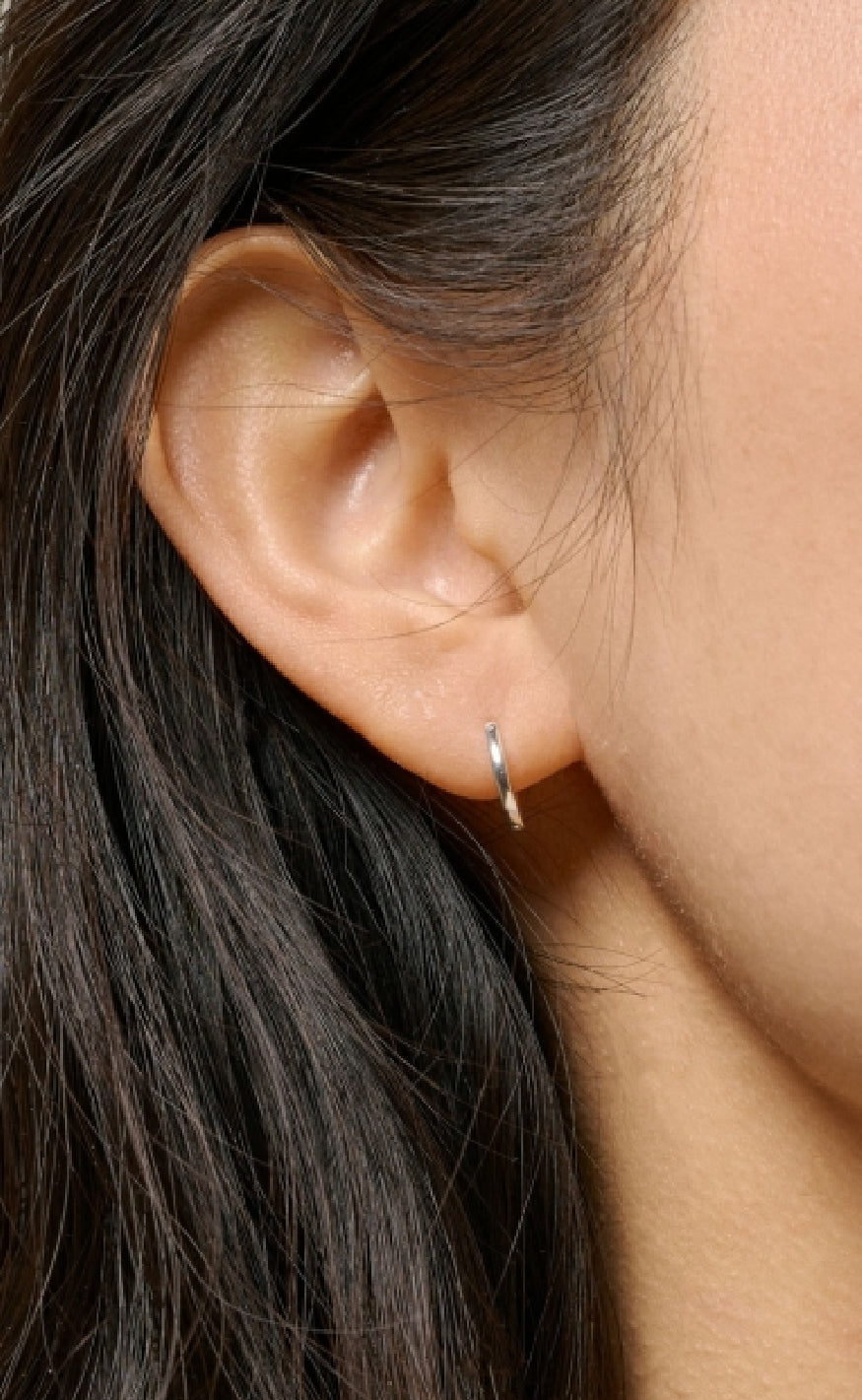 ENAMEL Copenhagen Øreringe - Small Classic Hoops - Silver Colour