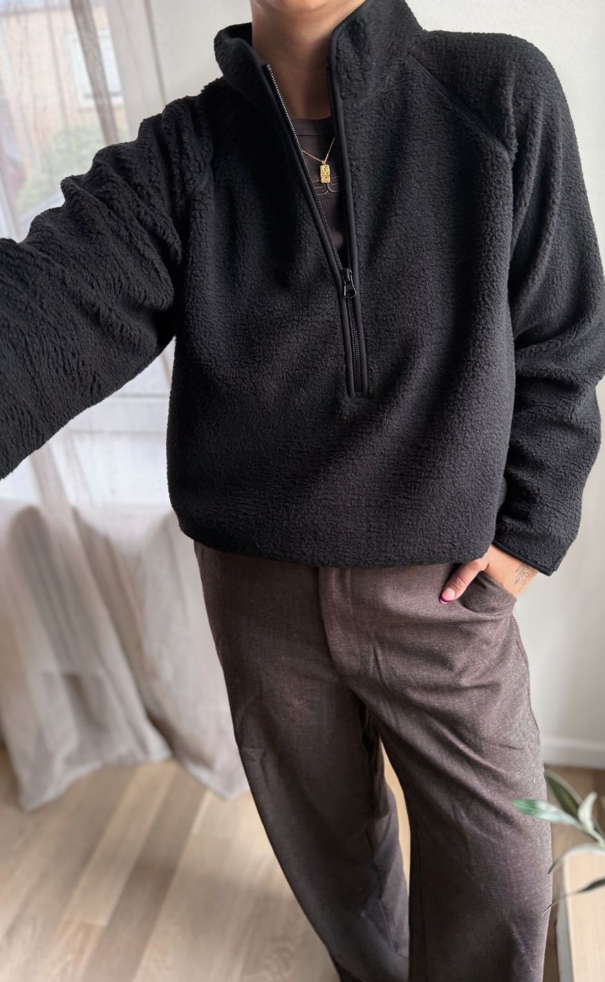 Freequent Pullover - Teddy Zip - Black