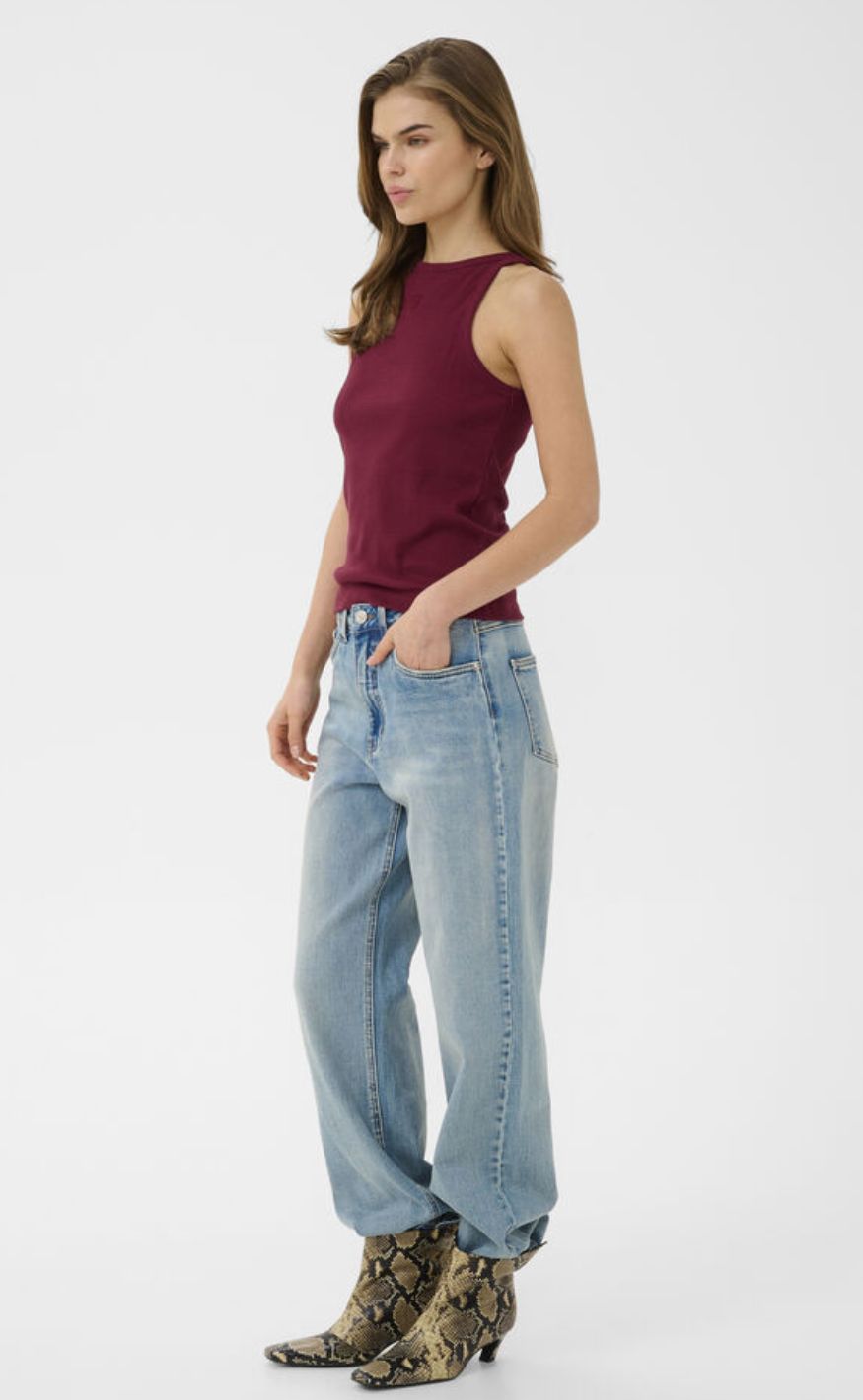 Gestuz Top - Drew Logo 2.0 - Cabernet