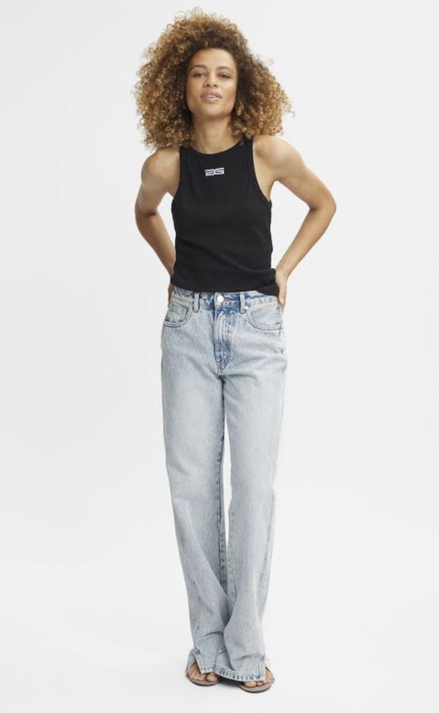 Gestuz Top - Drew Logo - Black