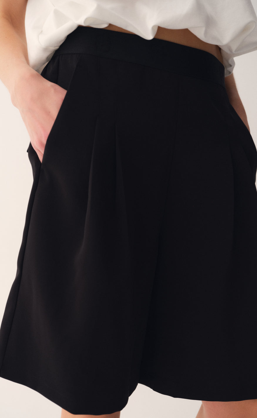 Gossia Shorts - Tekla - Black