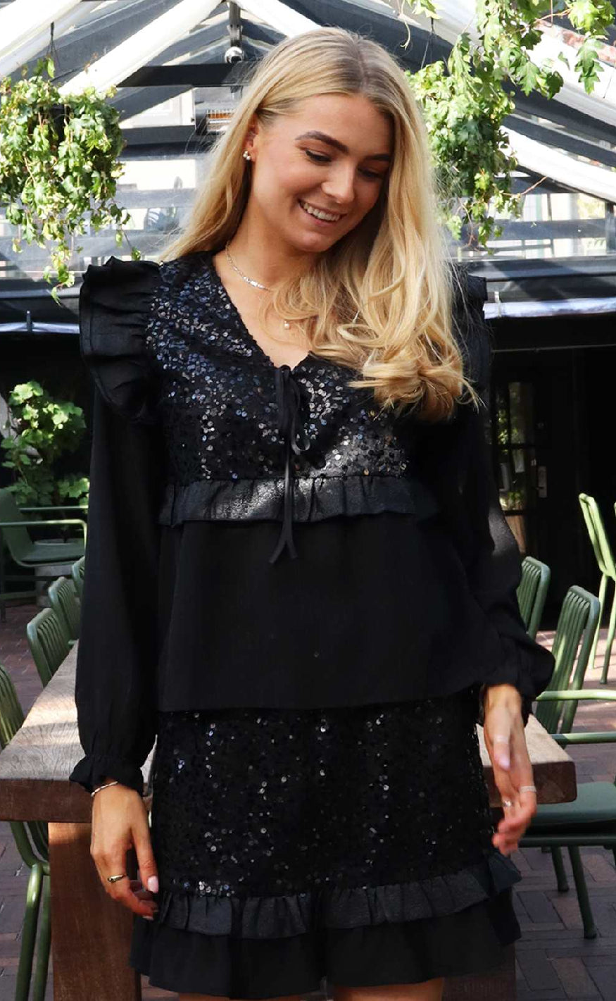 Liberte Bluse - Nor Frill - Black Sequins