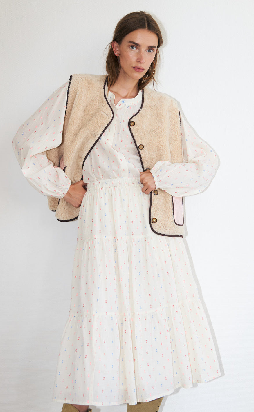 Lollys Laundry Vest - Jace Love - Beige