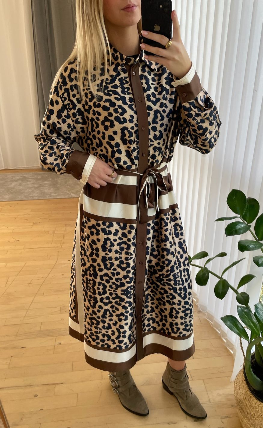 Love & Divine Kjole - Love1394 - Brown Leo