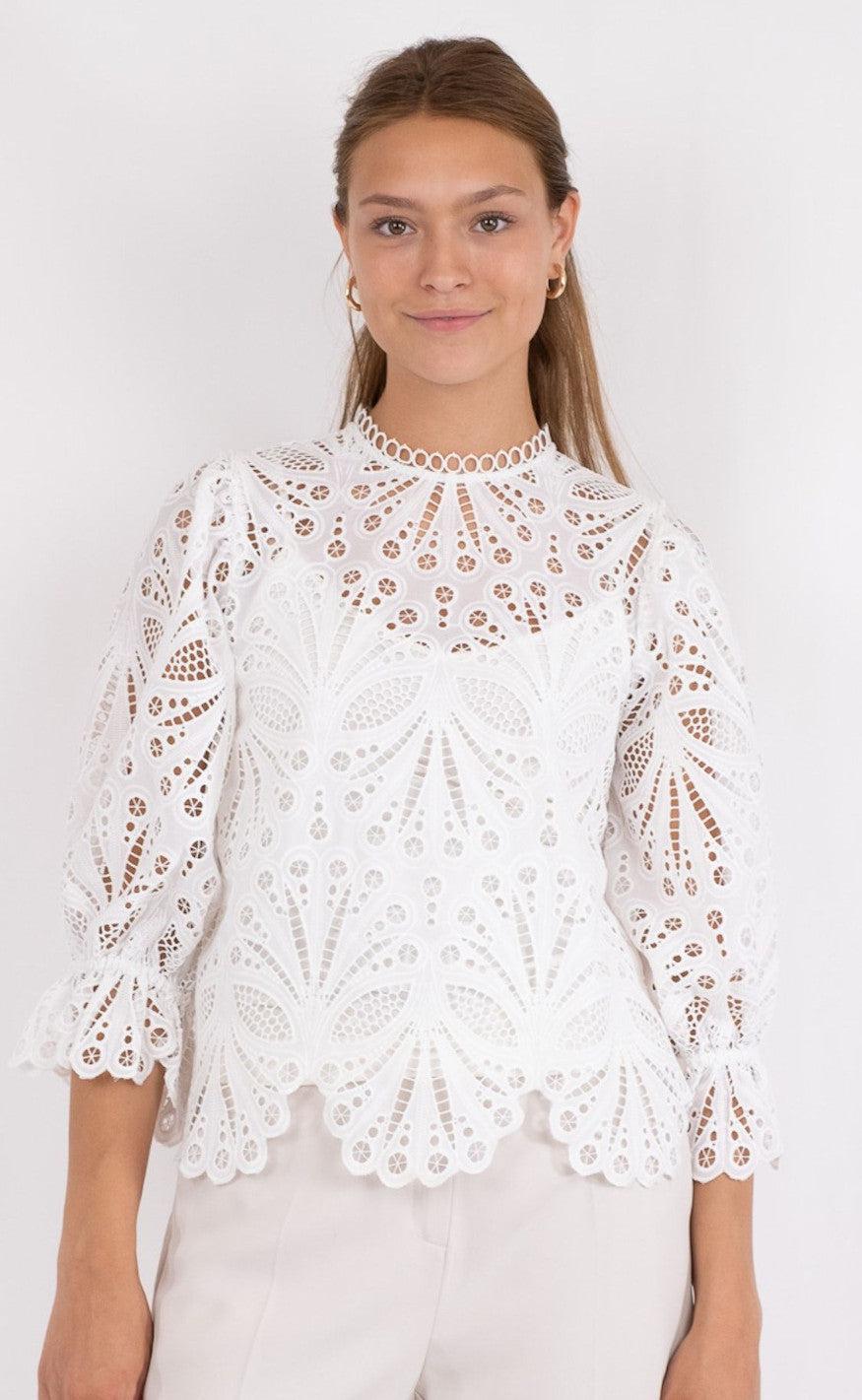Neo Noir Bluse - Adela Embroidery - Off White