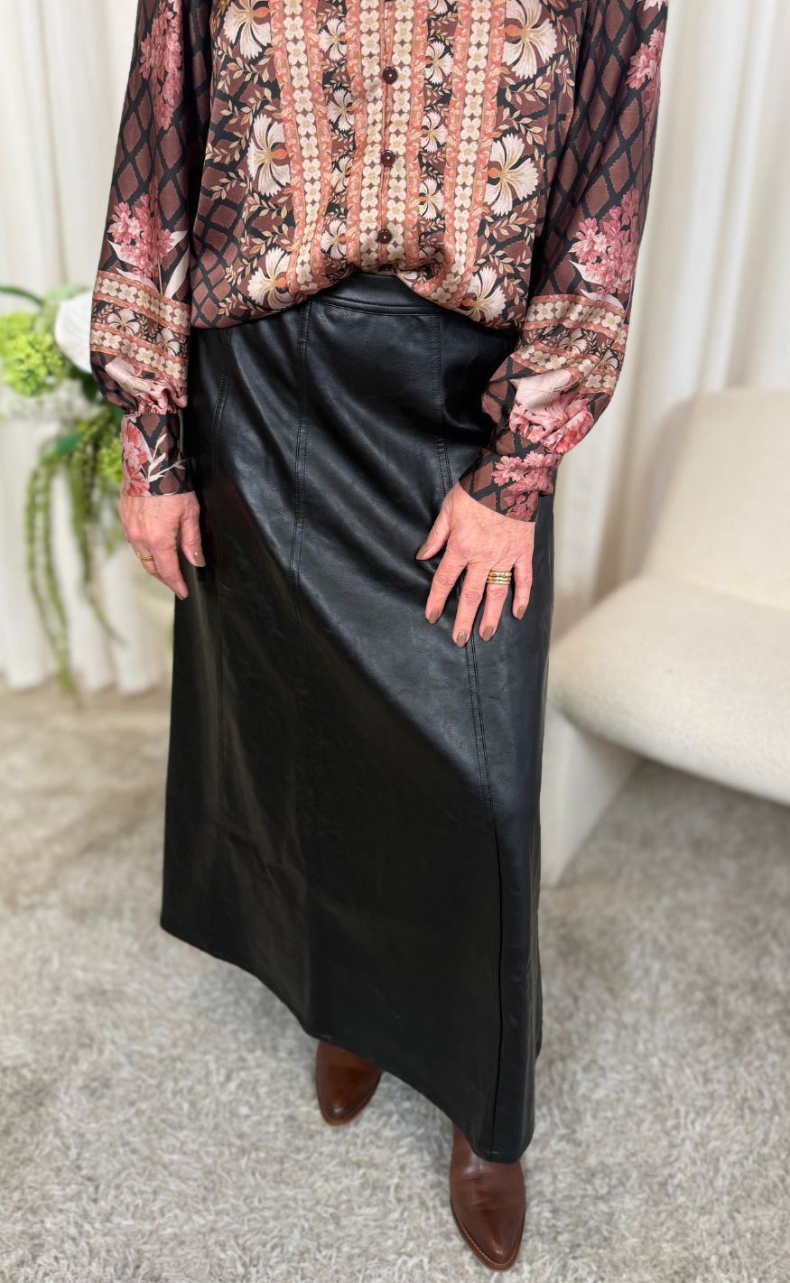 Neo Noir Bluse - Massima Botanical - Black