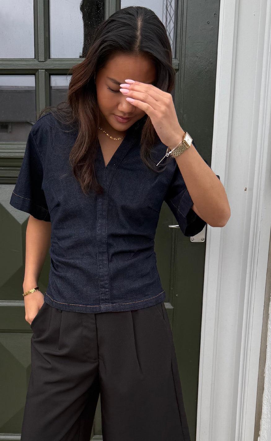 Neo Noir Bluse - Spenda - Dark Blue