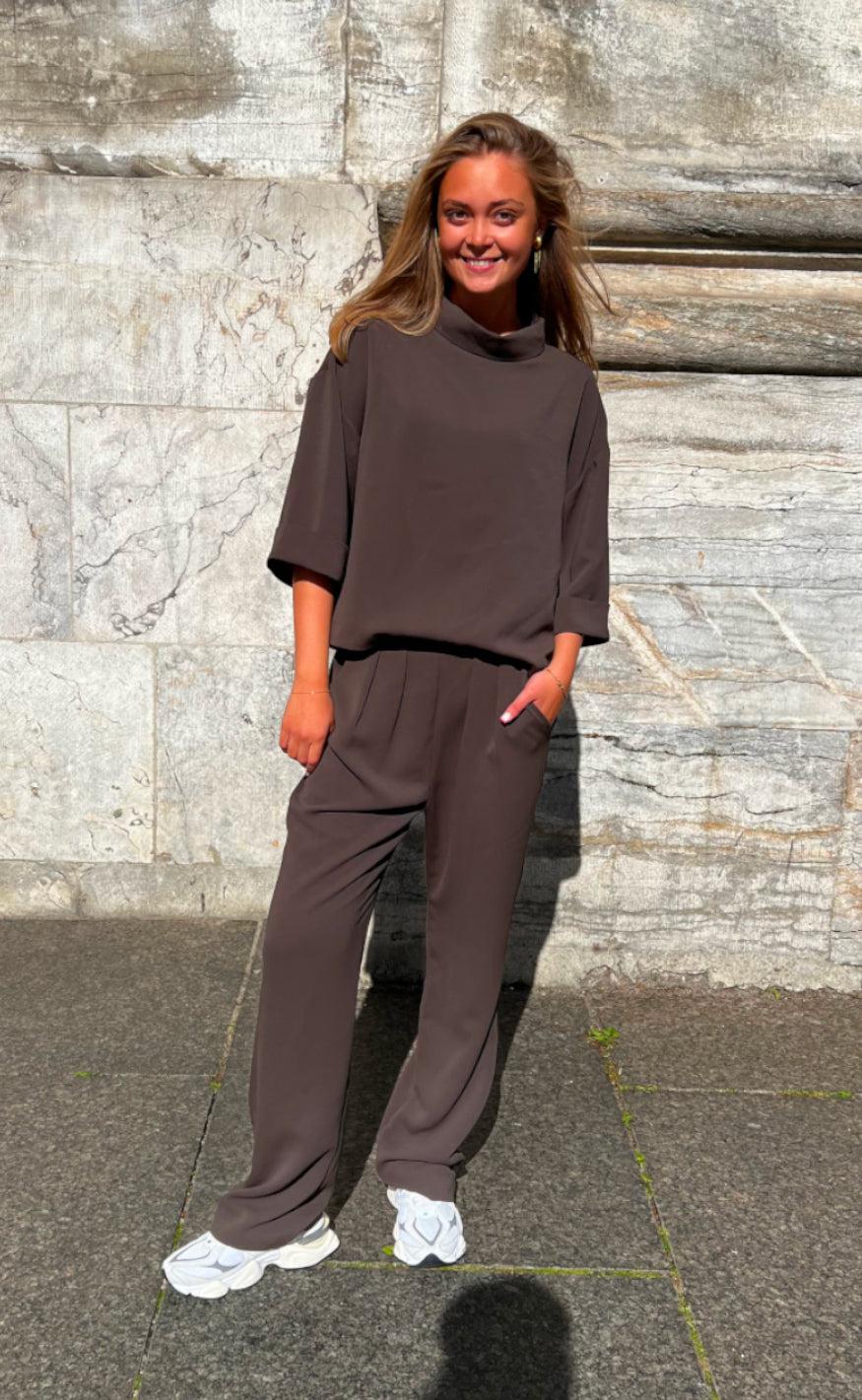 Neo Noir Jumpsuit - Arlo - Brown