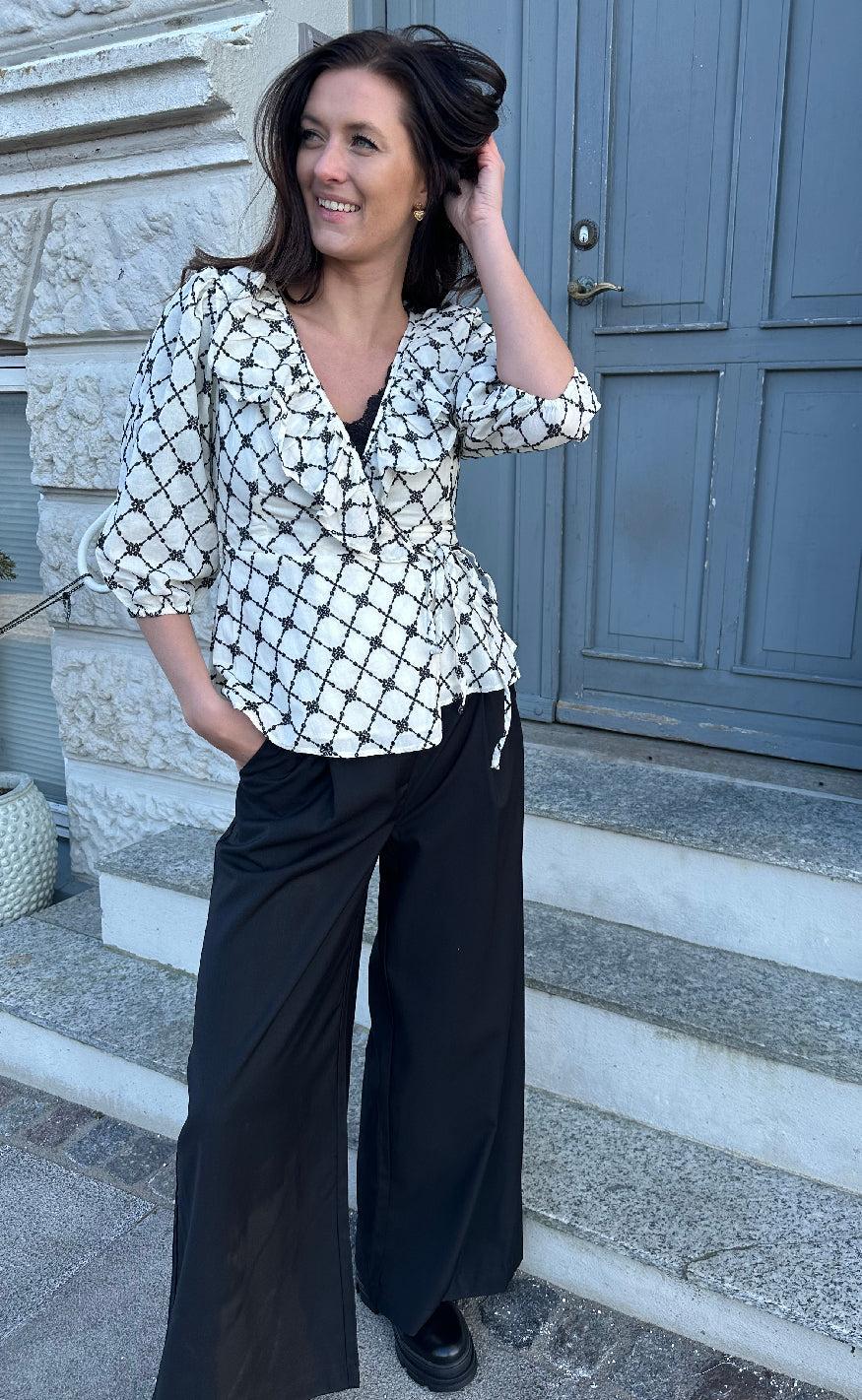 Noella Bluse - Kolina - Ivory Black