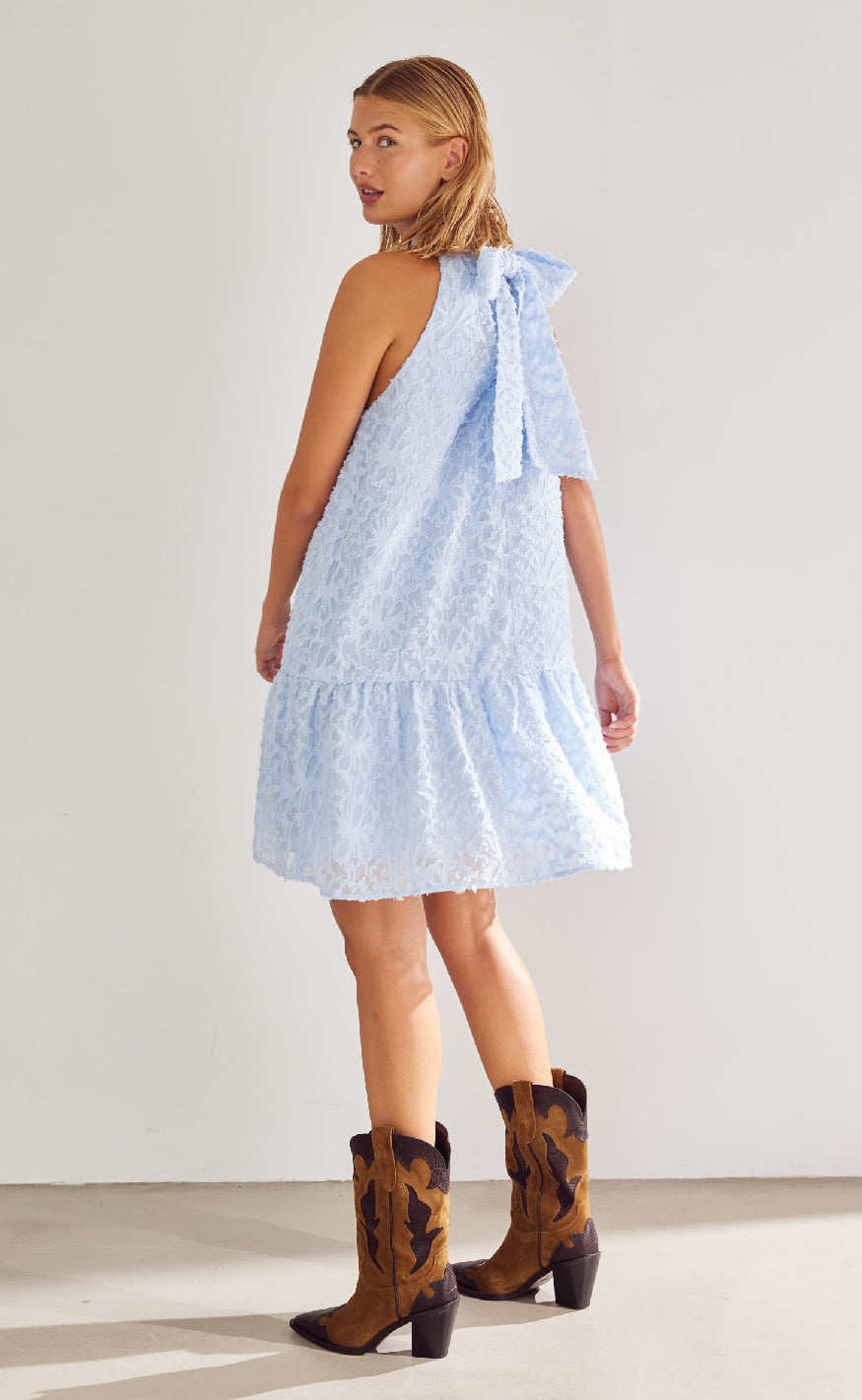 Noella Kjole - London - Air Blue