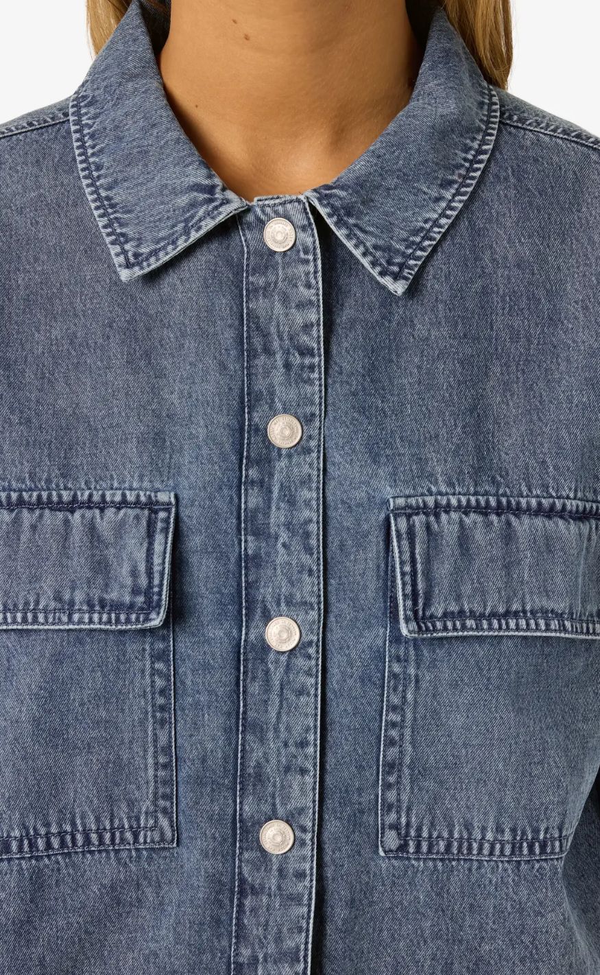 Noisy May Bluse - Menza Crop - Medium Blue Denim
