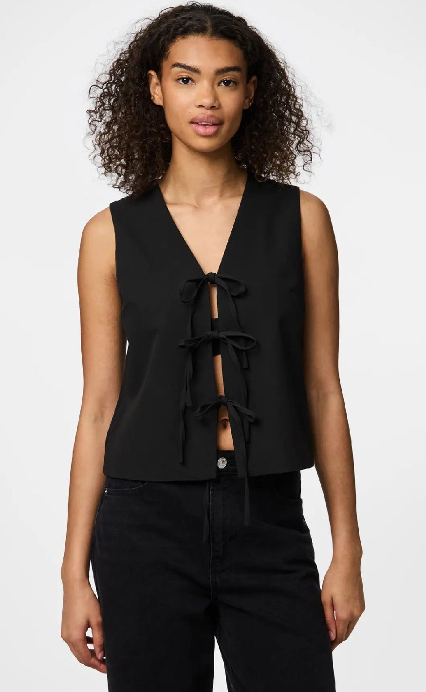 Pieces Top - Frida Tie - Black