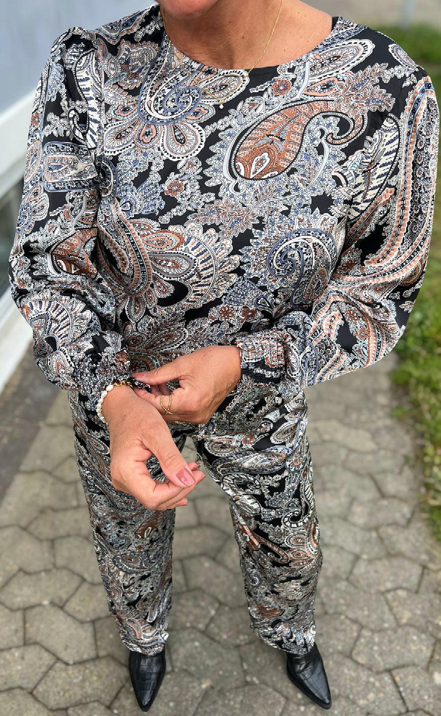 Say INA Copenhagen Bluse - Chili - Paisley Night
