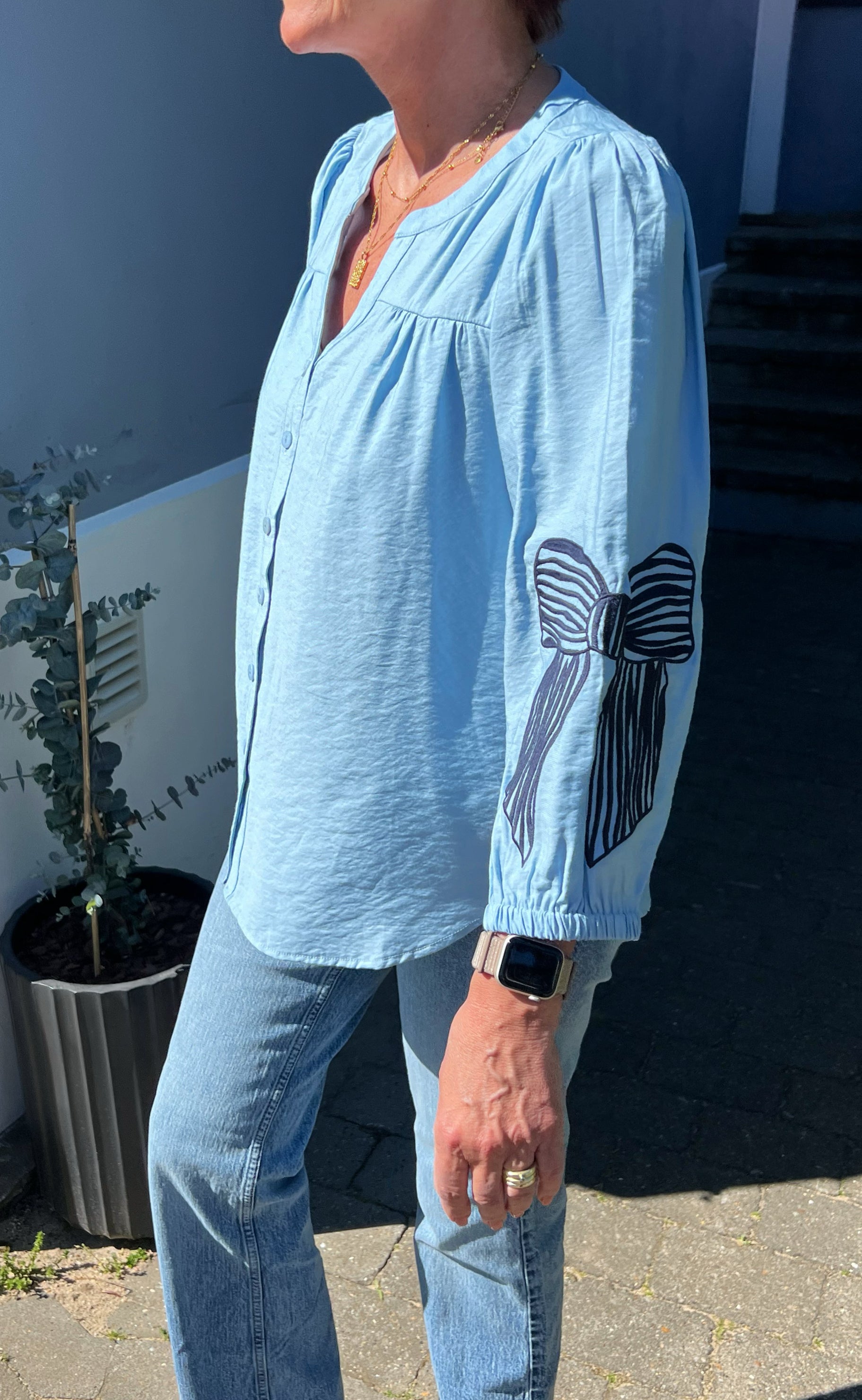 Say INA Copenhagen Bluse - Milly - Light Blue W. Navy Bows