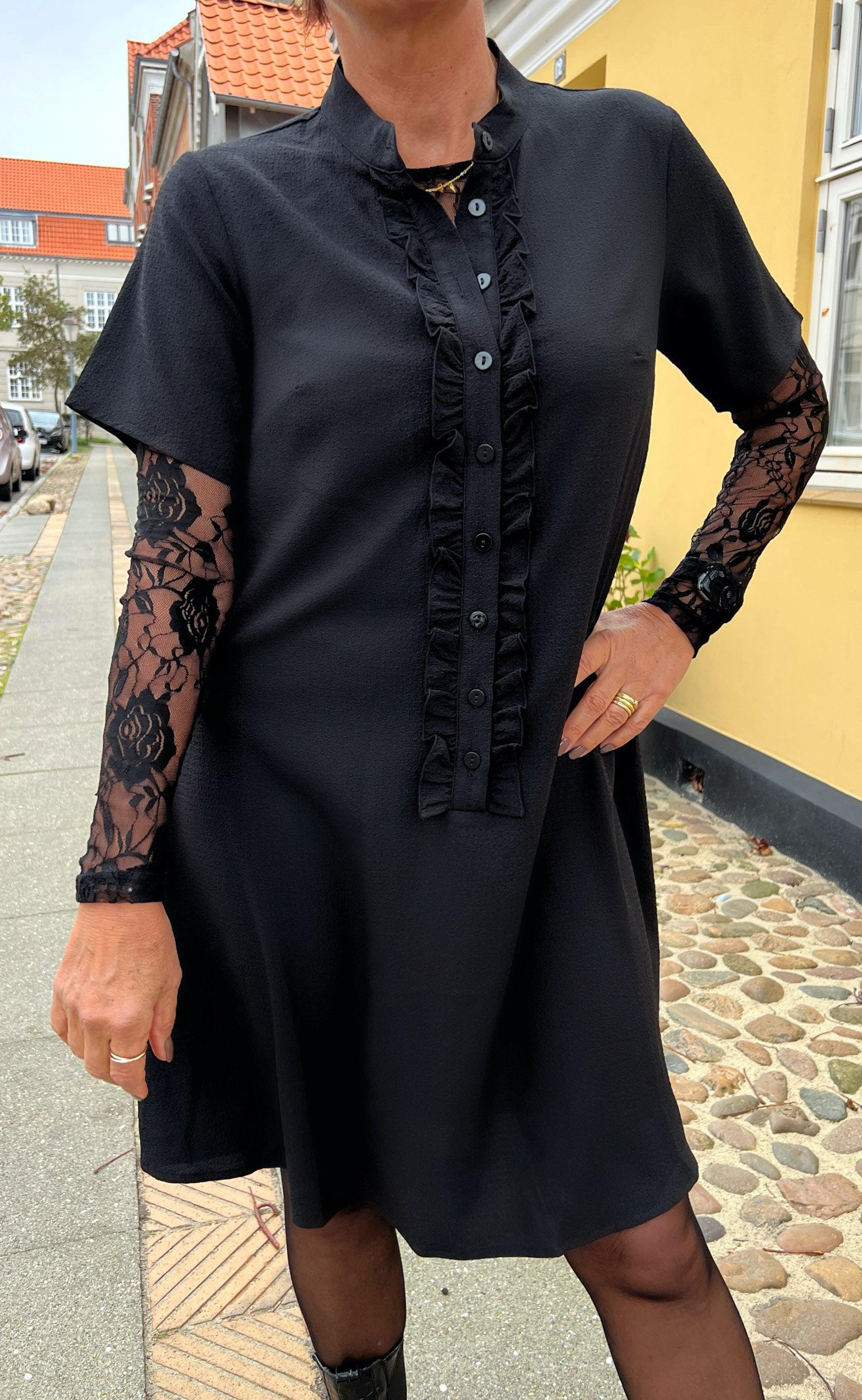 Say INA Copenhagen Kjole - Flora - Black
