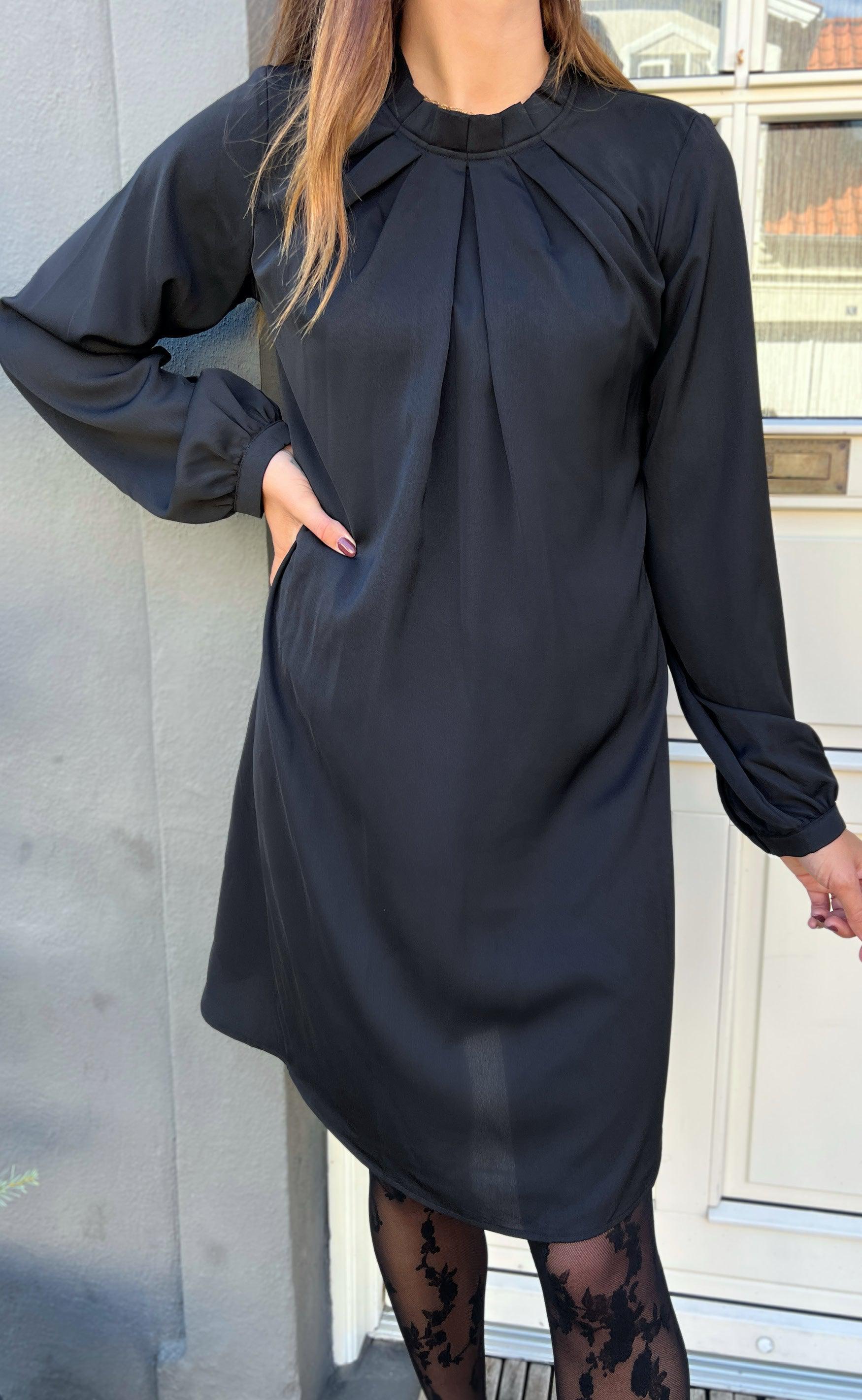 Say INA Copenhagen Kjole - Hazel - Black