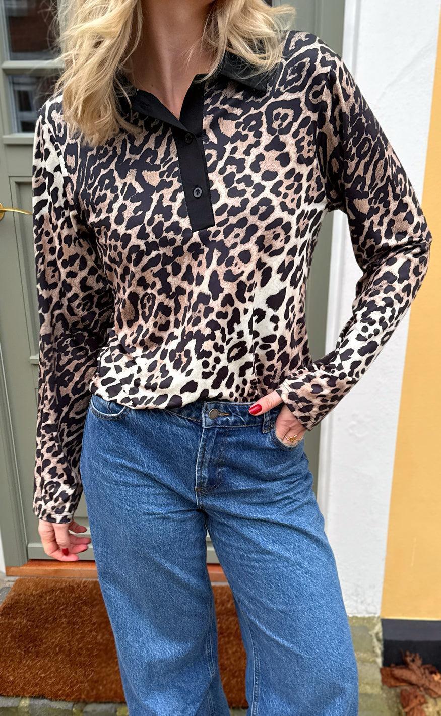 Say INA Copenhagen Polo / Bluse - Amira - Leopard