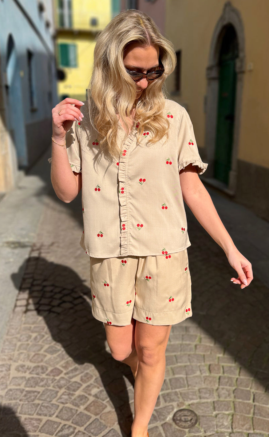 Say INA Copenhagen Top - Catja - Sand W. Cherries