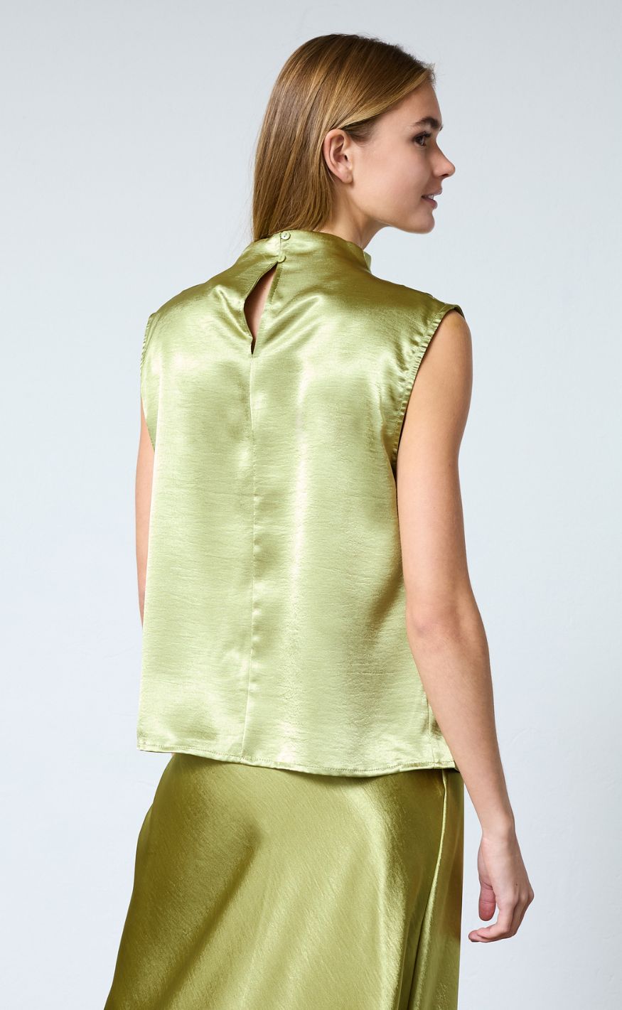 Sisters Point Top - GUTO-SL1 - Lime Green
