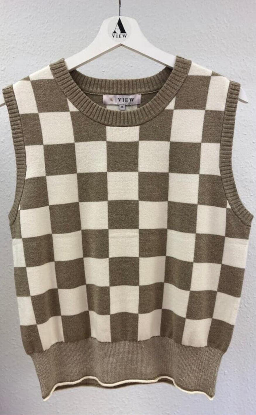 A-View Vest - Kiras - Brown Check