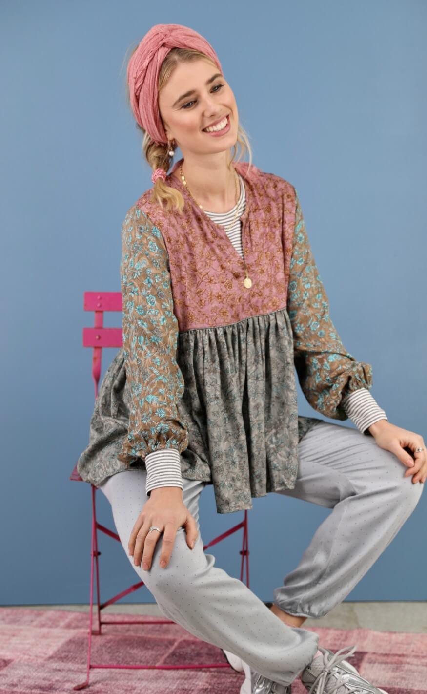 Black Colour Bluse - Luna Eve Flare - Poetry Multi