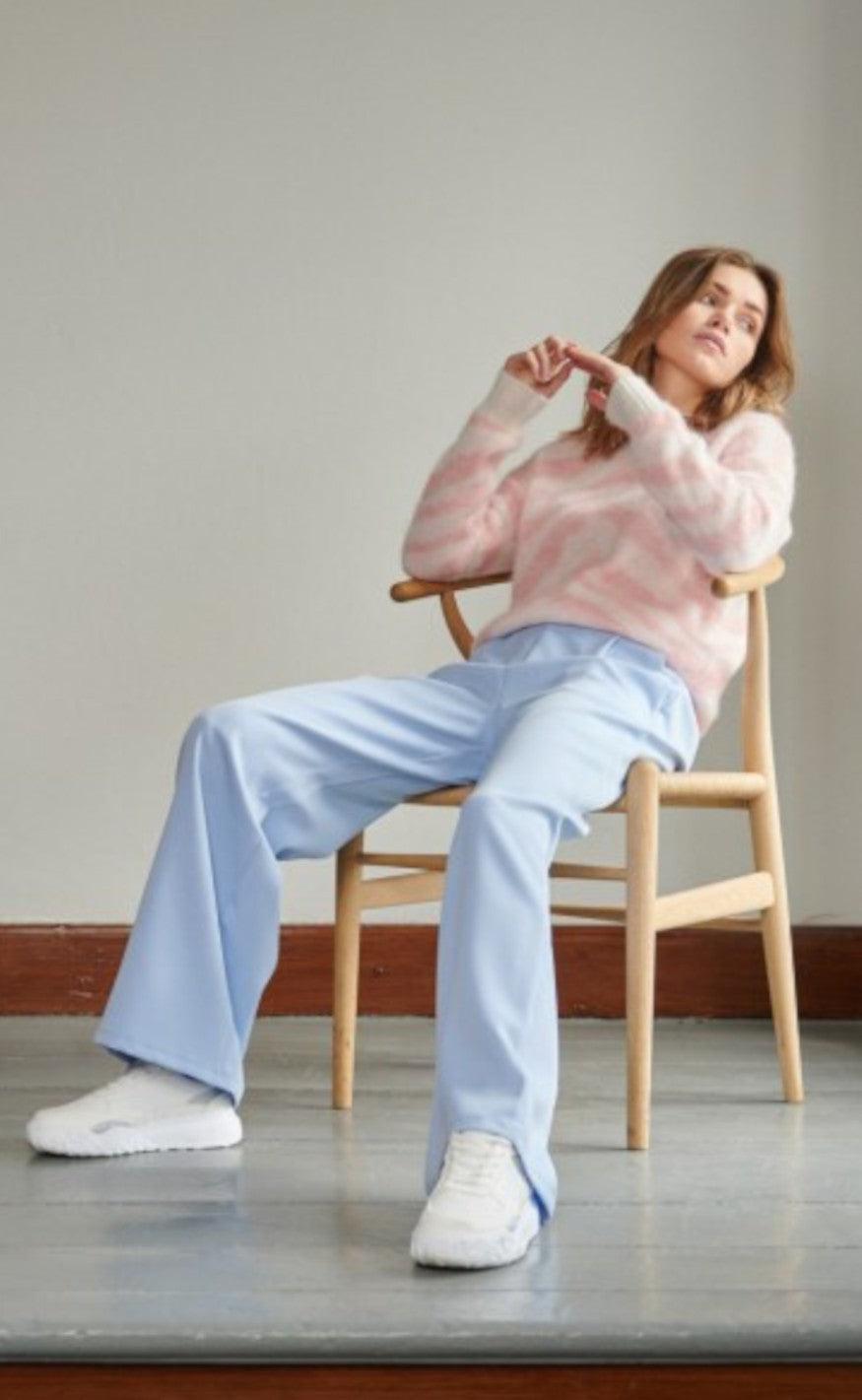 Noella Sweater - Grace - White Pink