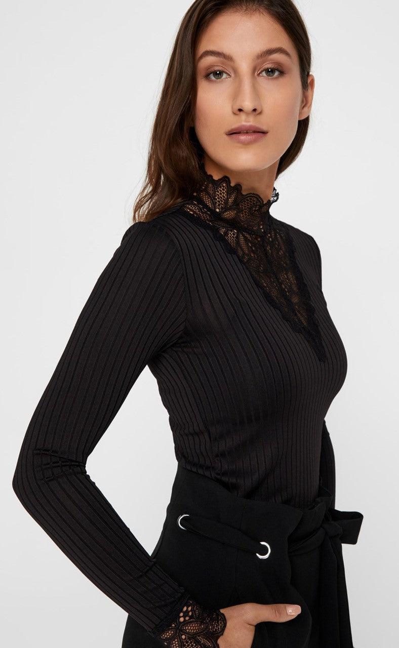 YAS Bluse - Blace Highneck - Black